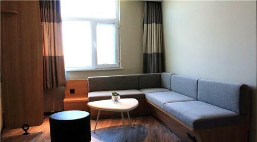 Ibis Urumqi Weixing Square Hotel