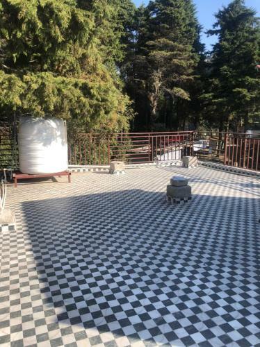 Hotel Pinewood Valley, Mussoorie
