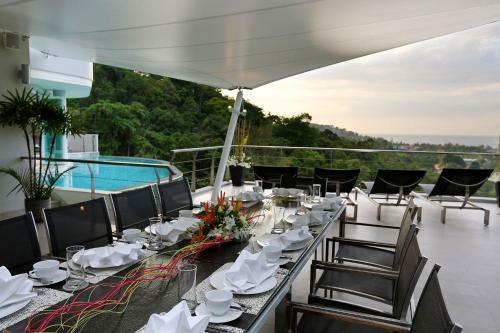 Villa Beyond-namaste 15 Bedroom Fully Staffed Seaview Villa