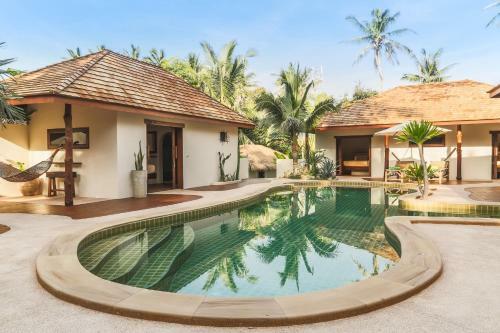 Baan Thamarchat 3 Villas 13 Bedrooms & Shala