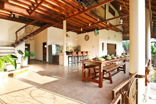Baan Thamarchat 3 Villas 13 Bedrooms & Shala
