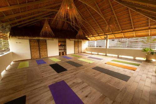 Baan Thamarchat 3 Villas 13 Bedrooms & Shala