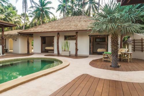 Baan Thamarchat 3 Villas 13 Bedrooms & Shala