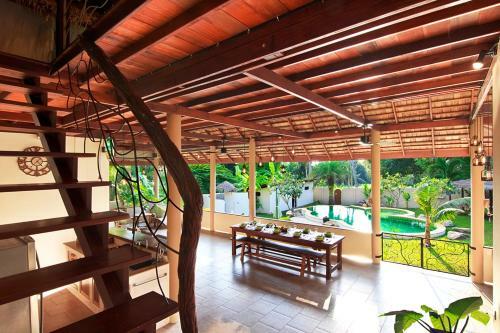 Baan Thamarchat 3 Villas 13 Bedrooms & Shala