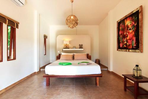 Baan Thamarchat 3 Villas 13 Bedrooms & Shala