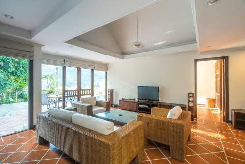 Villas In Nakatani Village By Lofty