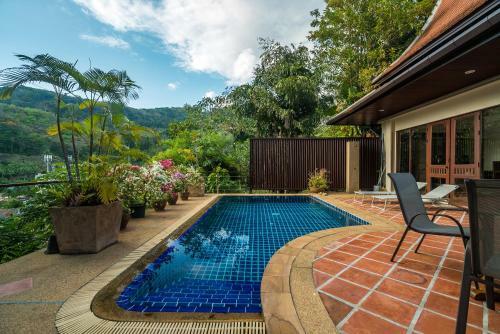 Villas In Nakatani Village By Lofty