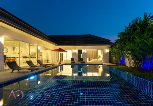 Contemporary 3 Bedrooms Stylish Pool Villa