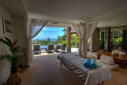 Luxury 5 Bedrooms Villa With Seaview Infinity Pool Overlooking Surin Beach