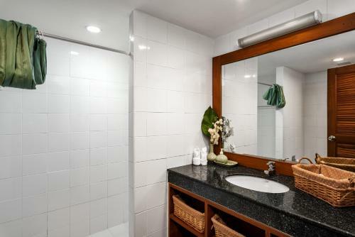 The Sands 2 Bedroom Apartment Naiharn