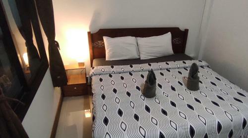 Number Six House For Up To 4 Guests