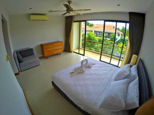 Apartamentos Choeng Mon Garden House 24