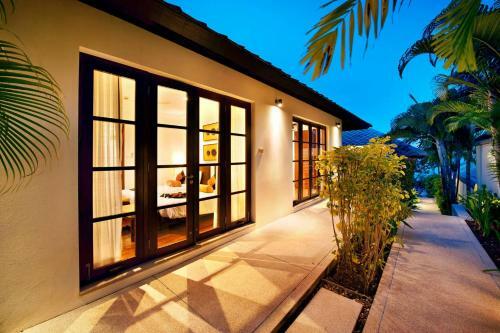 Villa Aquamarine In Luxury 5* Hotel Development