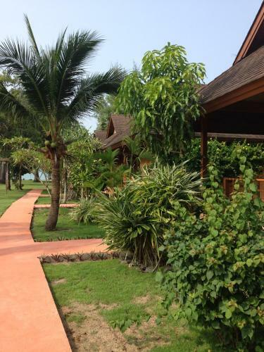 Hotel Cruiser Island Resort