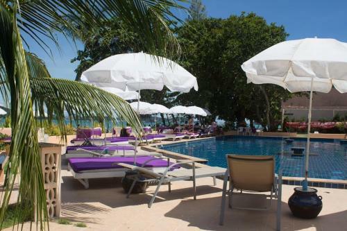 Hotel Cruiser Island Resort