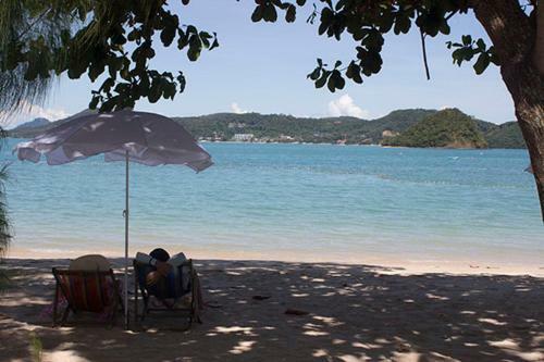 Hotel Cruiser Island Resort