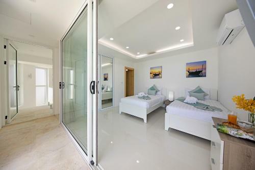 Fairyland Villa -3 Br Sea Views & Private Pool A10