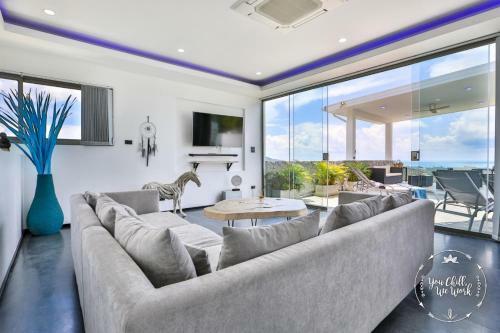 Azur Luxurious Villa 4 Br Ocean View