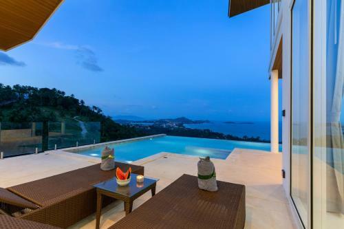 Emerald Villa 3 Br Sea Views