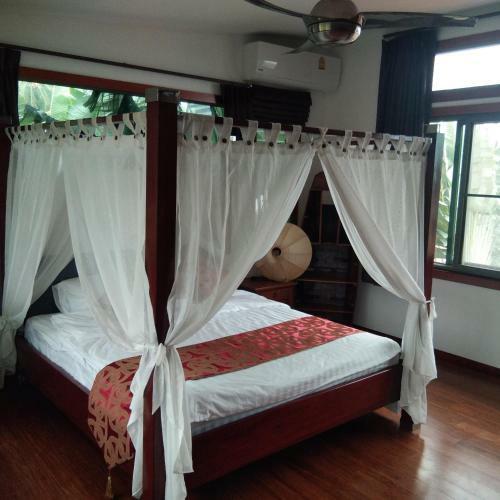 Stunning Villa With Ocean Views And Free Car