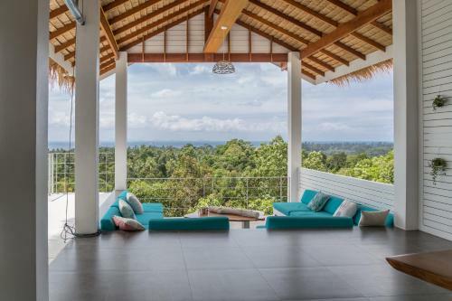 Villa Shades Of Blue