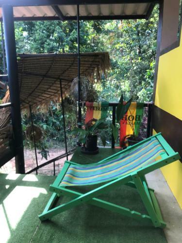 Hippy Hut Glamping Belltent