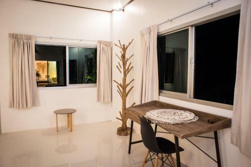 Teak Hill Pool Villa-michelia