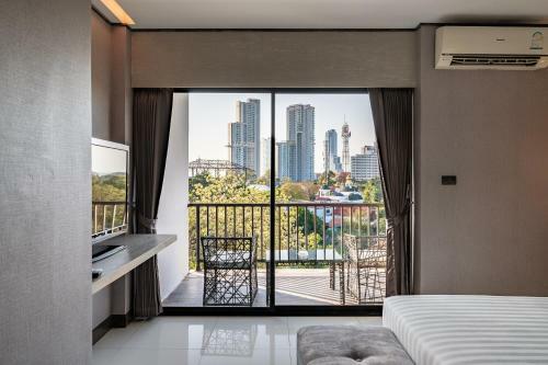 Manhattan Pattaya Hotel - Sha Extra Plus