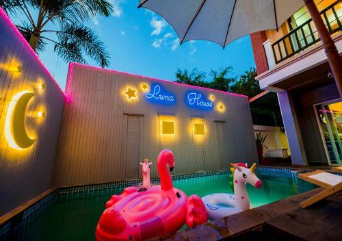 4 Bedroom Town Villa With Private Pool