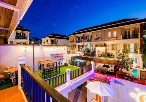 4 Bedroom Town Villa With Private Pool
