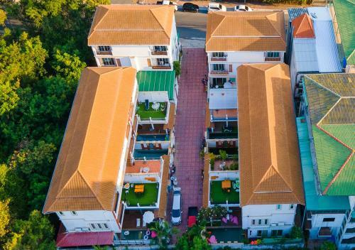 4 Bedroom Town Villa With Private Pool