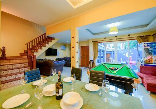 4 Bedroom Town Villa With Private Pool