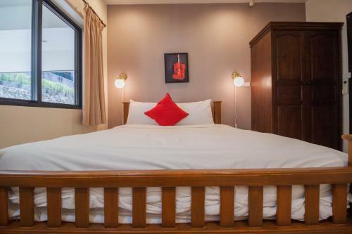 Luxury Pool Villa 4 Br 900m Beach 1.5 Km Downtown