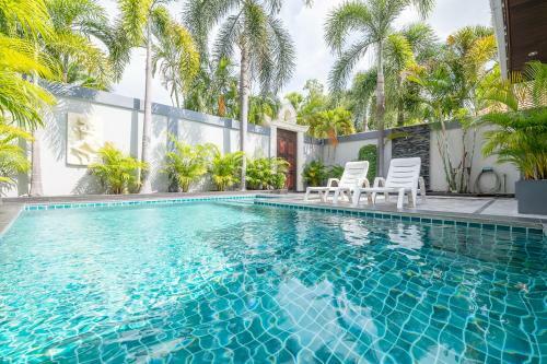 Majestic Residence Pool Villas Private Beach Pattaya