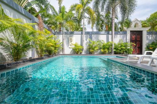 Majestic Residence Pool Villas Private Beach Pattaya