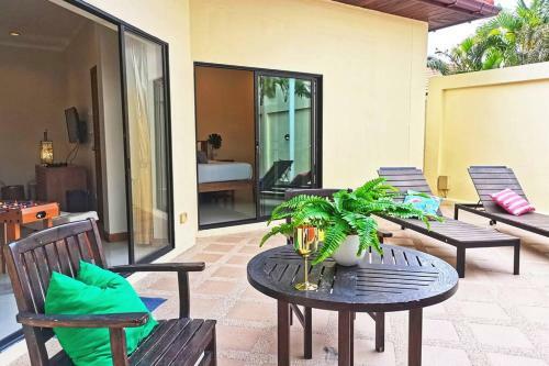 Anb Poolvilla 3br Walk Private Beach In Pratamnak