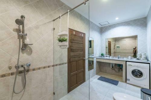 Anb Poolvilla 3br Walk Private Beach In Pratamnak