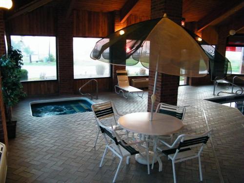 Hotel Country Hearth Inn & Suites - Mexico