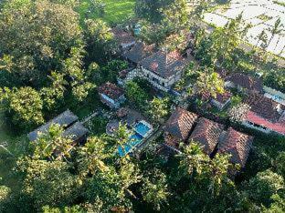 Puri Saron Hotel Madangan - Gianyar