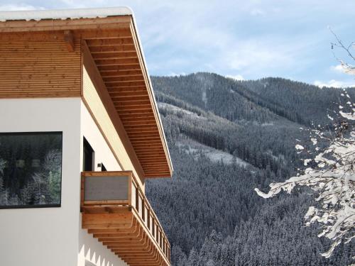 Modern Apartment In Viehhofen With Sauna