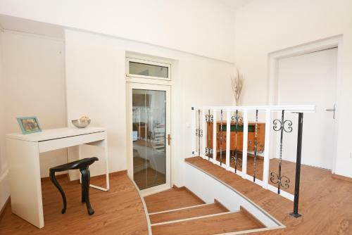Alpenblick - Modernes Und Gro�z�giges Apartment