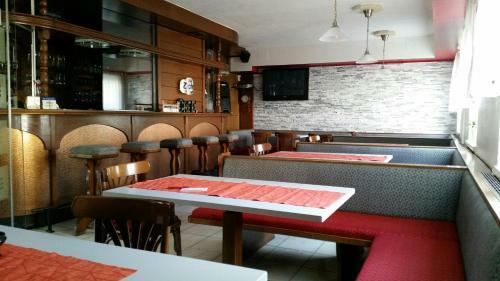 Hostal Makss