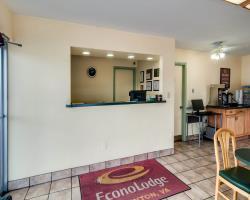 Econo Lodge East Staunton
