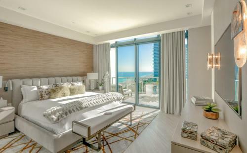 Apartamento Upper Penthouse With 2nd Story Expensive Pool Deck