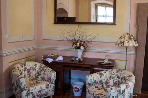 Hostal D?m Z�meck�ch Kaplan?