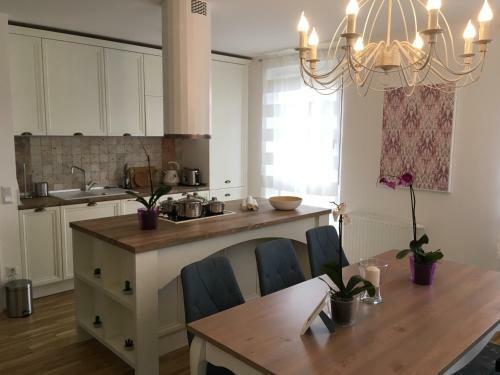 White Vintage Park View Apartment