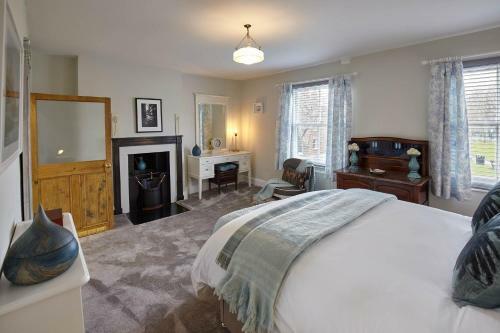 Host & Stay - Rose Cottage @ Durham