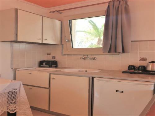 Entire Villa Full View 3 Bedrooms 3 Bathrooms 3 Kitchens