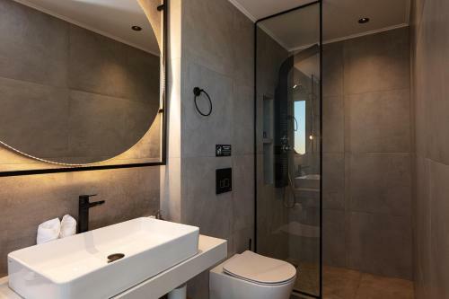 Physis & Wood Villa