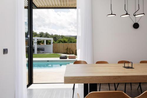 Physis & Wood Villa